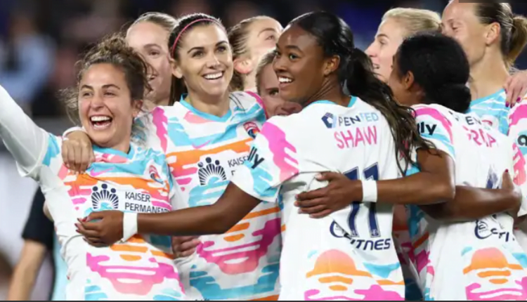 Alex Morgan comes up clutch! USWNT star scores late winner as San Diego Wave top Gotham FC in NWSL Challenge Cup
