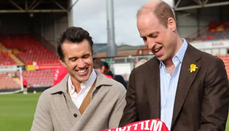 Wrexham get a royal visit! Rob McElhenney & Phil Parkinson in attendance as Prince William heads to SToK Racecourse as part of St. David’s Day