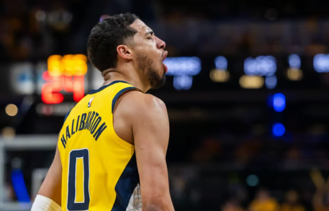 Friday’s NBA playoffs scores, takeaways: Suns on brink, Mavs overwhelm Clippers, hero Haliburton