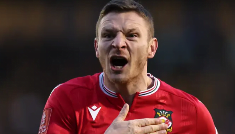 Ryan Reynolds and Rob McElhenney will be buzzing! Paul Mullin recognised for incredible March performances as Wrexham boss Phil Parkinson pays tribute to free-scoring striker