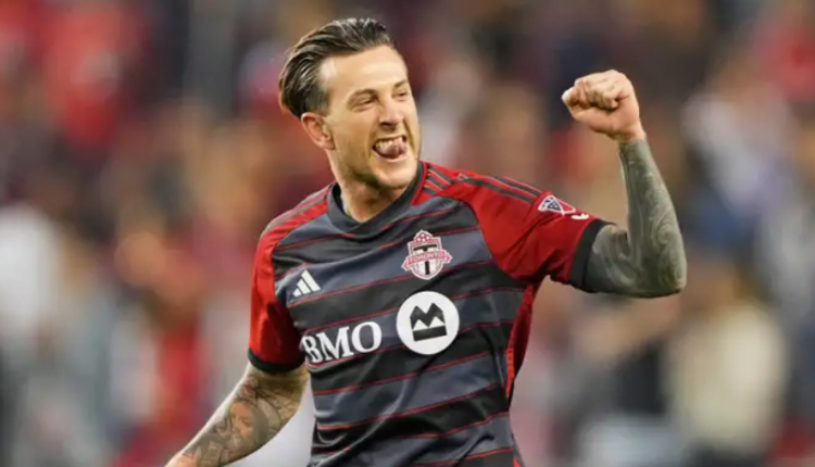 Federico Bernardeschi scores thundercracker of a goal for Toronto FC in clash with FC Dallas