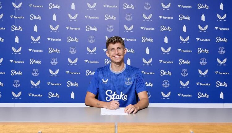 Everton have officially signed Jesper Lindstrøm from Napoli,