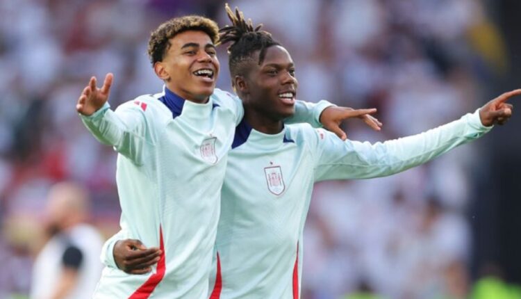 Manchester United Legend Wayne Rooney Praises Young Spanish Wingers and Issues Warning to English Defenders