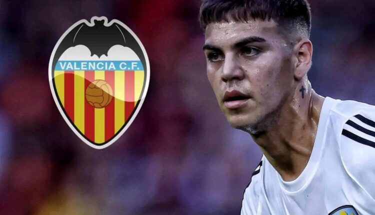 Enzo Barrenechea Joins Valencia on Loan