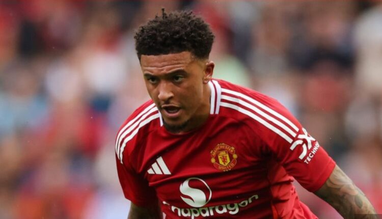 Ten Hag Discusses Forward Options Ahead of New Season