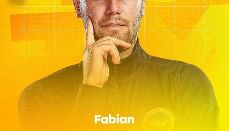 Fabian Hürzeler Wins Premier League Manager of the Month for August 2024