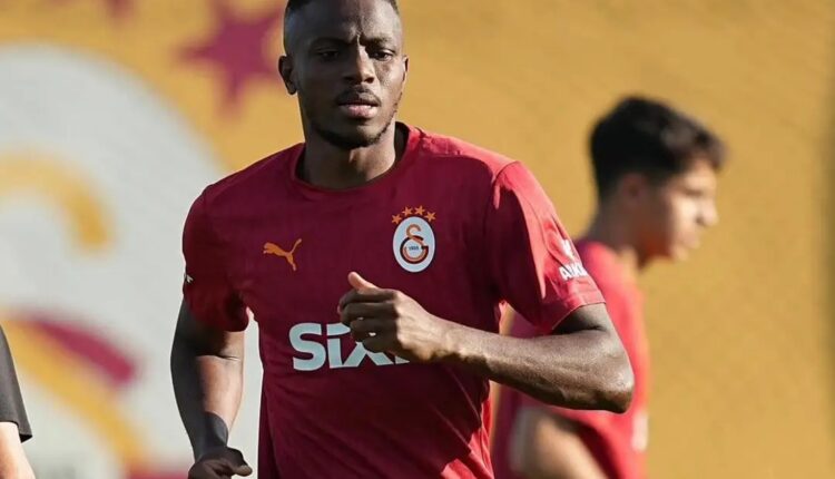 PSG Director Luis Campos Clarifies Osimhen Transfer Rumors