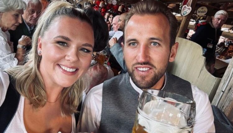 Harry Kane Enjoys Oktoberfest with Bayern Teammates and Fans