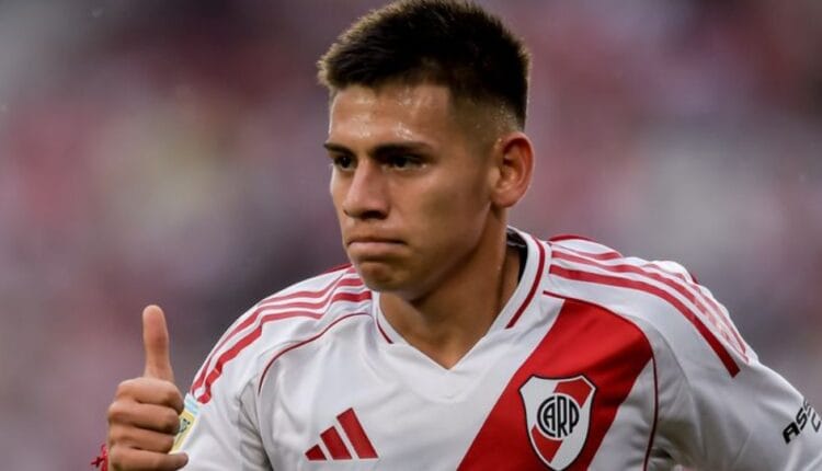 Claudio Echeverri Bids Emotional Farewell to River Plate Ahead of Premier League Move