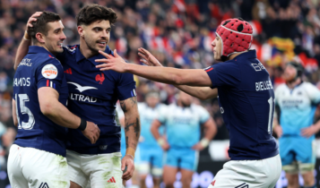 France overpower Scotland to win Six Nations title