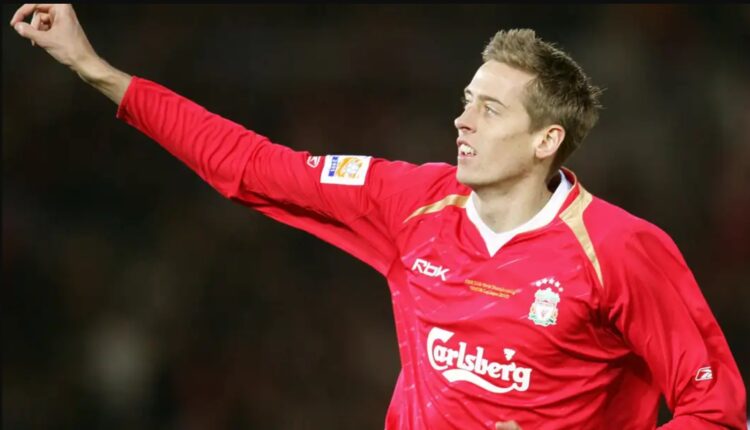 Peter Crouch scores brace & busts robot in Liverpool Legends win vs. Chelsea